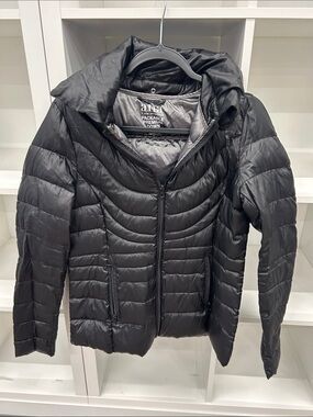 Anna Black Packable Down Puffer Jacket